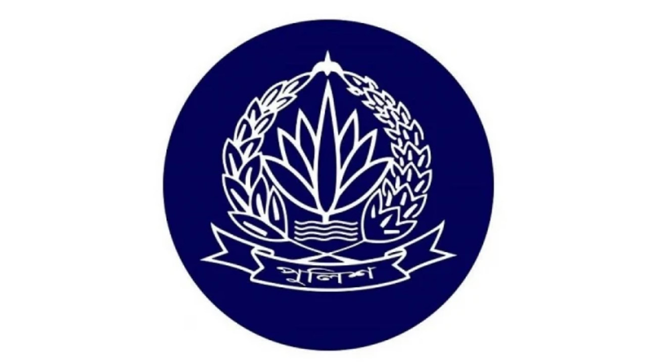 বাড্ডা মন্দিরে পুলিশ মালামাল ও গুলি চুরি: ৮ জন বরখাস্ত